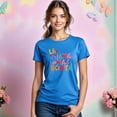 thumbnail image 3 of Playera La Mamá Más Bonita con Estilo Acuarela – Diseño Dulce y Femenino Color Aqua Talla Grande Marca Emil SaEs, 3 of 4