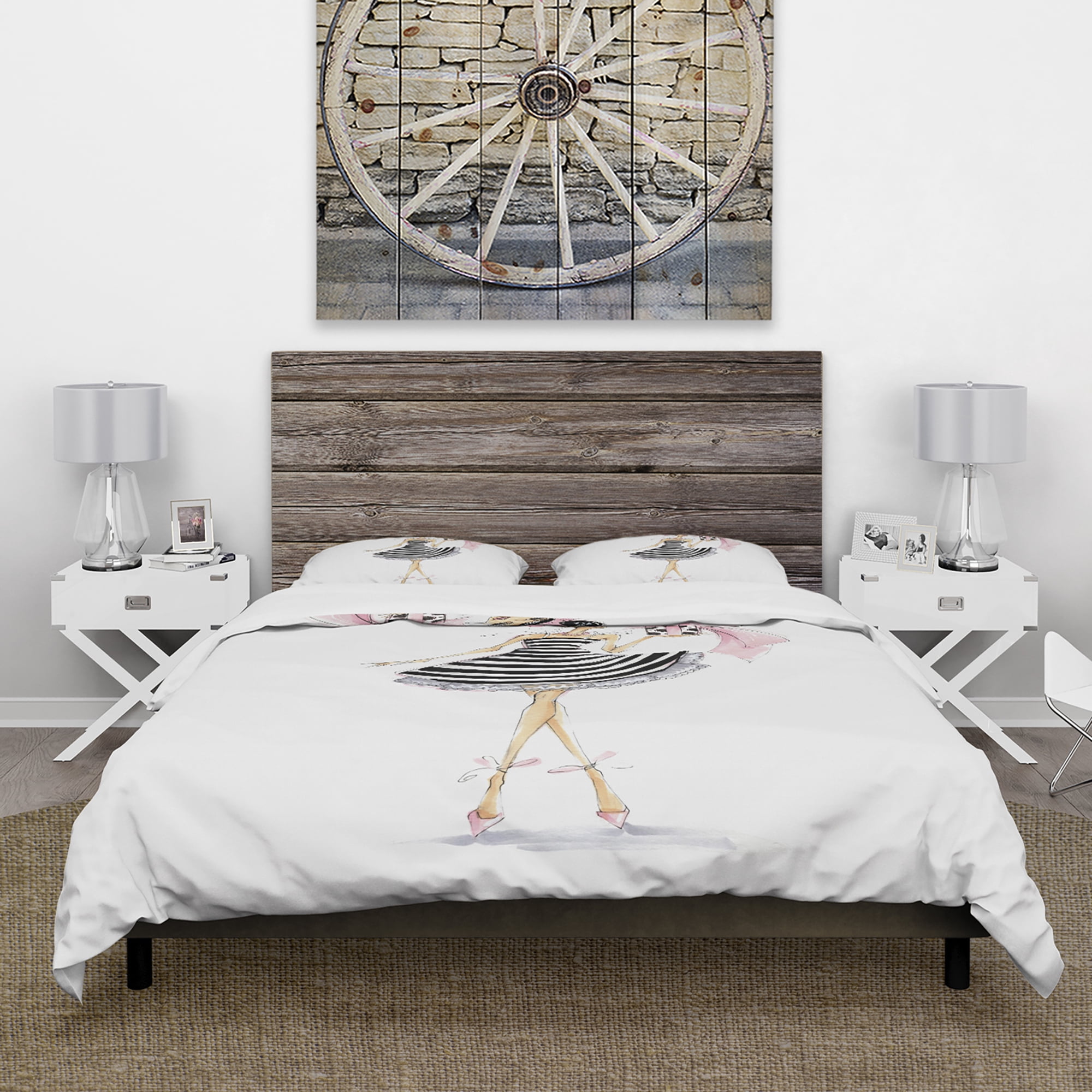 Designart 'Girl Holding a Gift' Glamour Duvet Cover Set