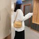 thumbnail image 3 of Bolso bandolera de color sólido Bolso pequeño de calle para mujer con hombro de felpa (Caqui) Likrtyny Para estrenar, 3 of 9