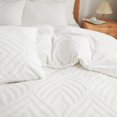 thumbnail image 5 of Fluffy sage Green Comforter Set Queen，Plush Chenille Palm Floral Sherpa Comforter Set 3pcs（1 Queen Size Fuzzy Comforter +2 Standard Fur Pillow Cases ） Faux Fur Luxury Bedding Set (Sage Green, Queen), 5 of 8