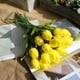 thumbnail image 4 of Tulipán artificial realista, reutilizable, colorido, flor falsa, para bodas, fiestas, interiores, hogar, oficina, mesa, centro de mesa, decoración con flores artificiales, 4 of 8