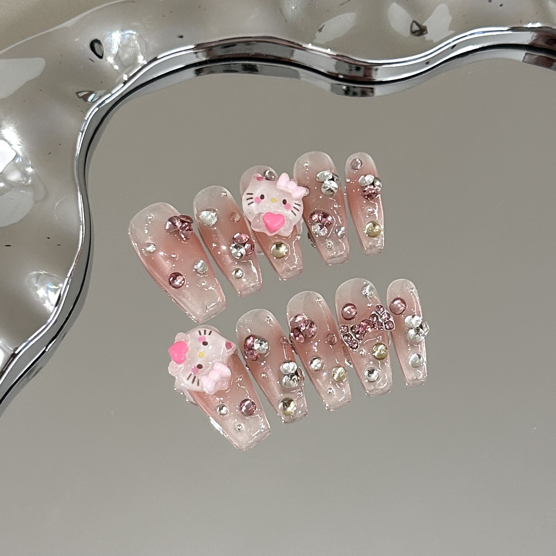 Cartoon cute hand-worn nail piece high-end pink blush nail art removable white kitten fake nail sticker