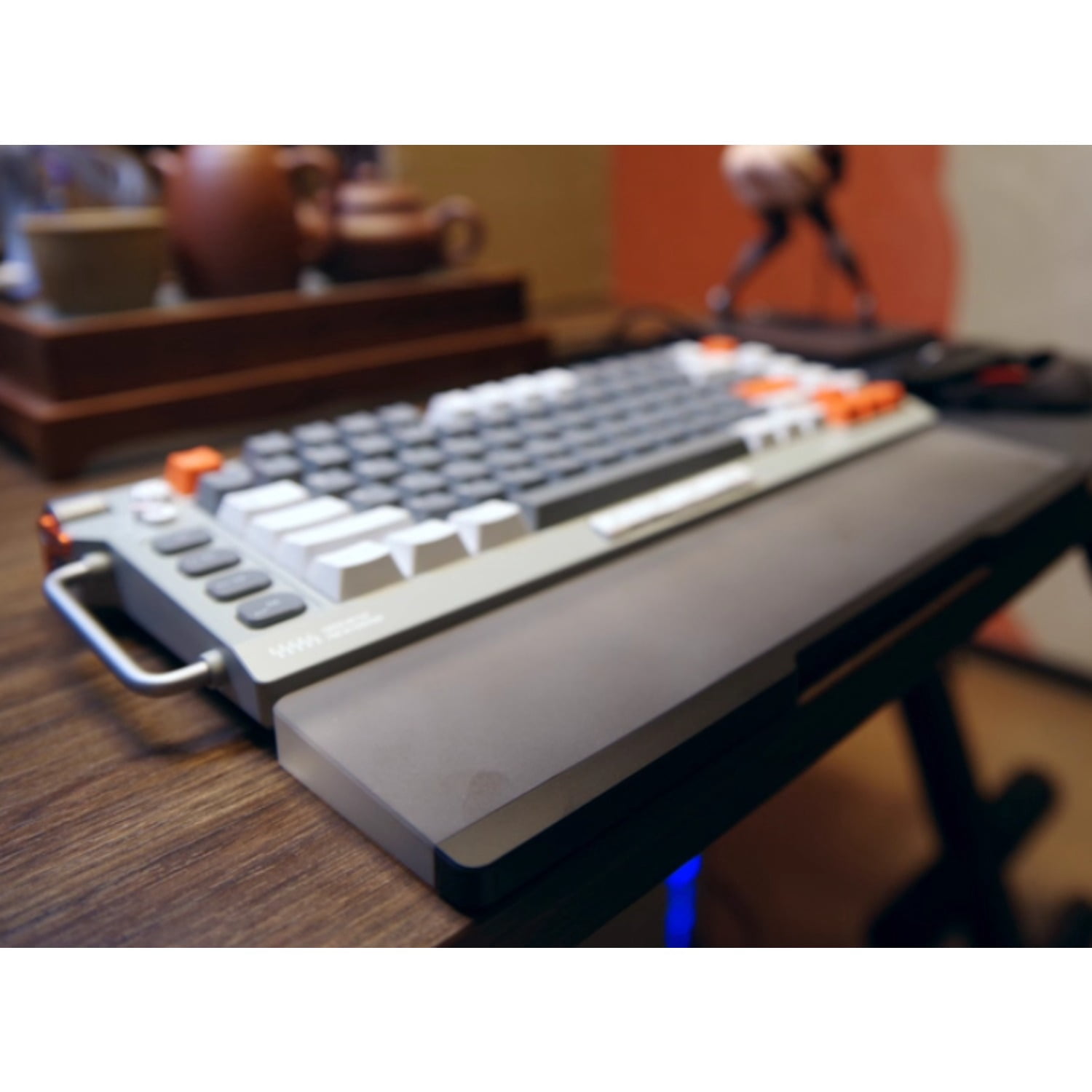 Ergonomic Wrist Rest for Field75 Keyboard, Acrylic Construction for Typing Comfort
