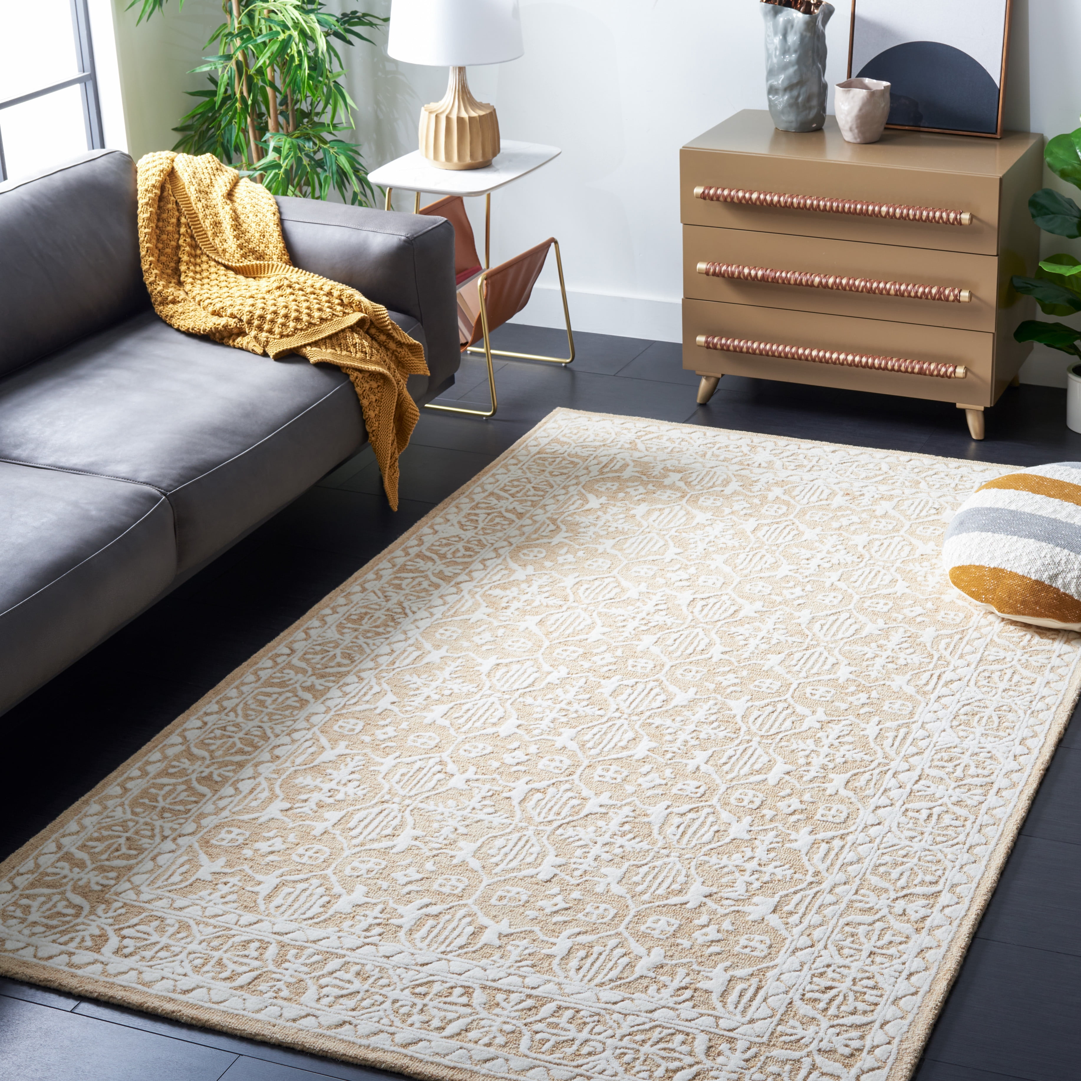 SAFAVIEH Metro Lorenzo Medallion Area Rug, Gold/Ivory, 5' x 8'