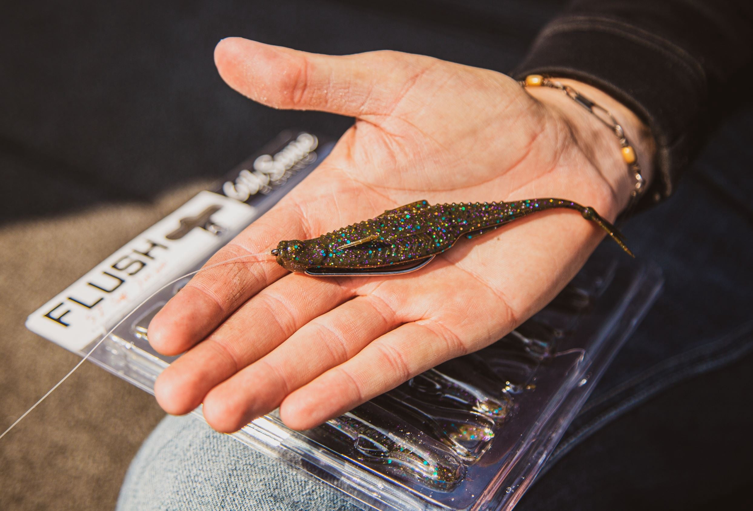 (2 pack) 6th Sense Flush 5.2 in Soft Jerkbait Bass Fishing Lure Weedless Fins 5/0 Hook Fit Made in USA