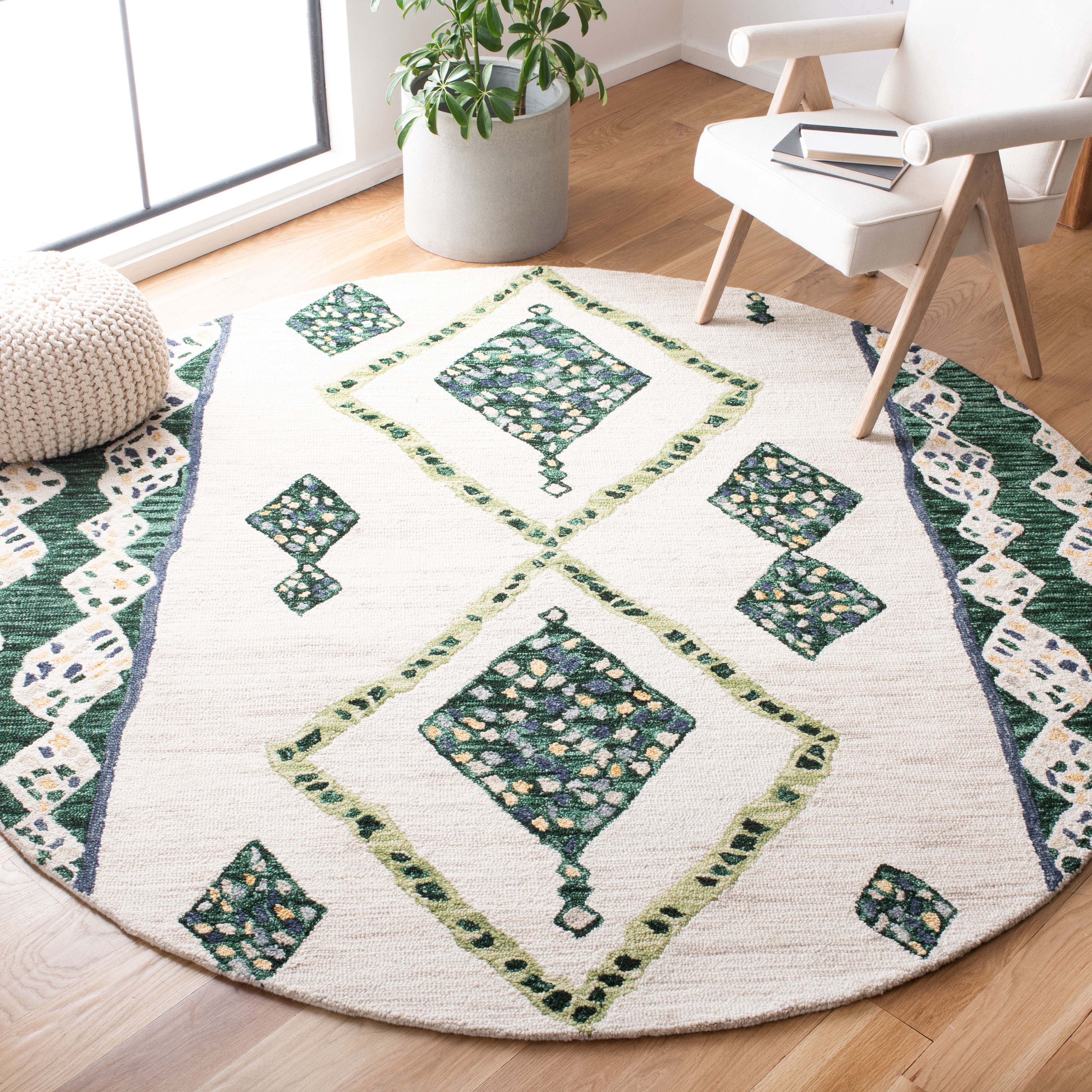 SAFAVIEH Aspen Byrne Southwestern Wool Area Rug, Green/Ivory, 7' x 7' Round