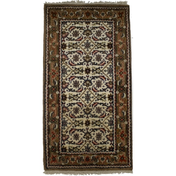 Cream Floral Tribal 2'5X4'7 Indo-Bidjar Oriental Rug