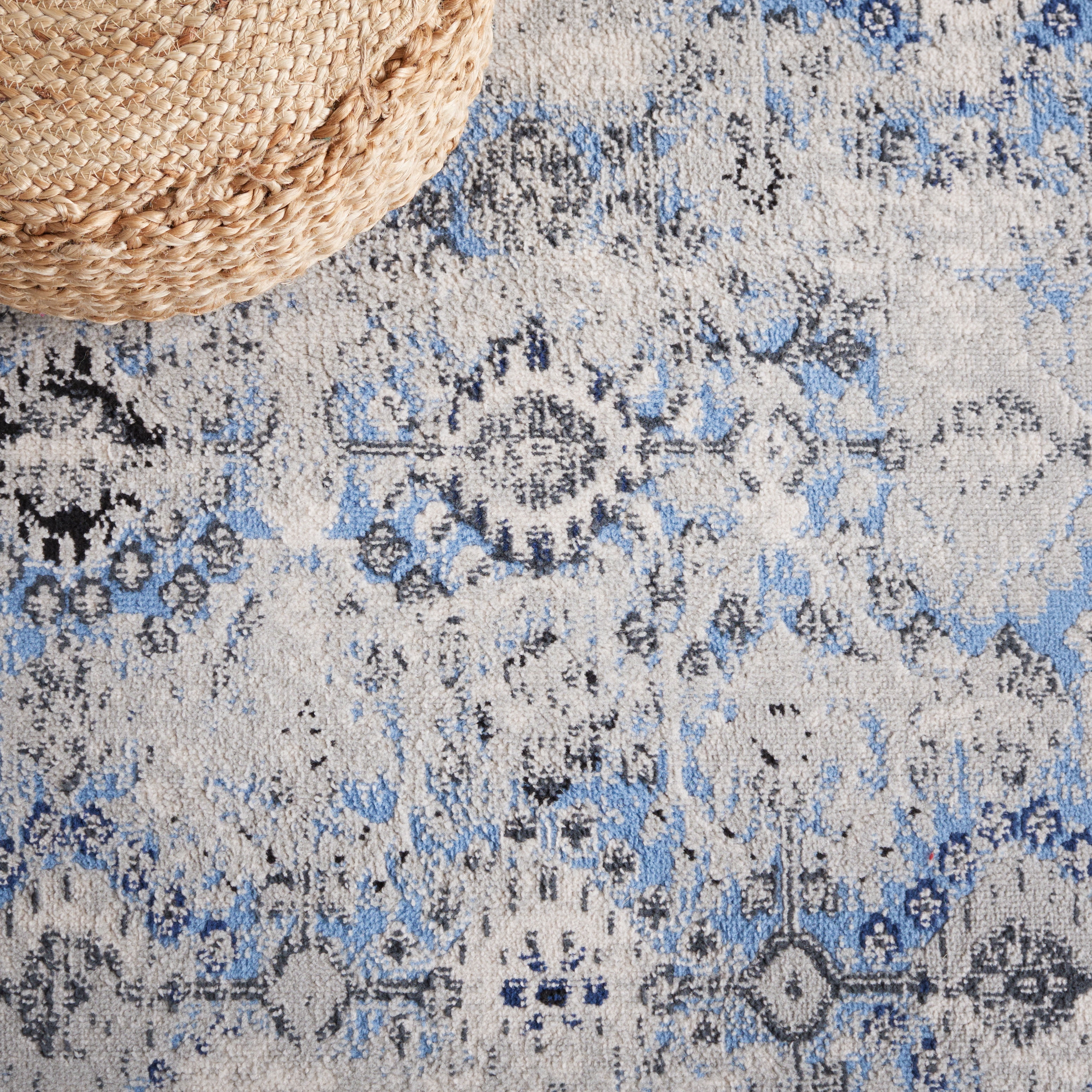 SAFAVIEH Odyssey Edmond Damask Runner Rug, Grey/Light Blue, 2'2" x 8'