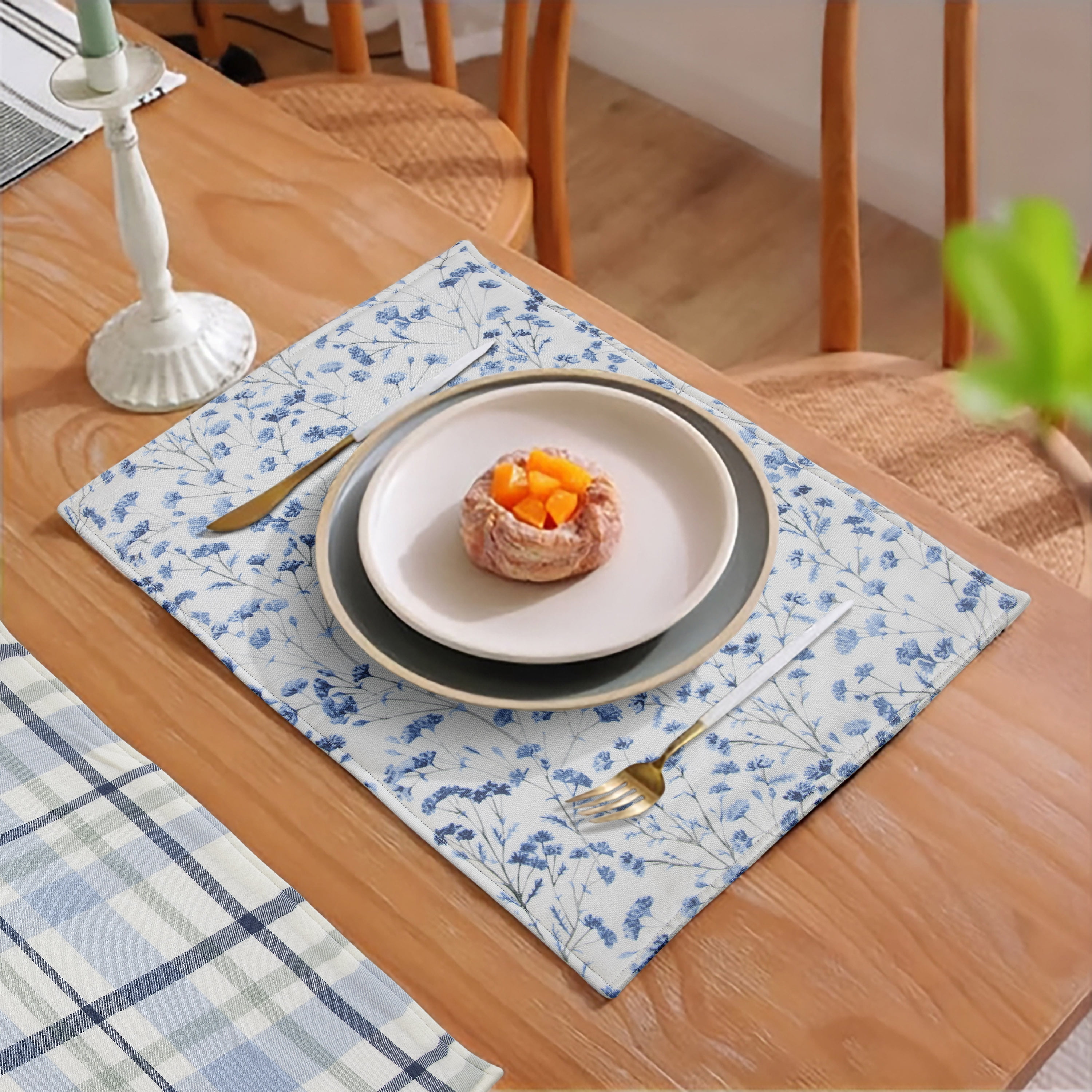 Mainstays Reversible Placemat - 14” x 19” - Blue Multi - 100% Polyester
