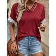 thumbnail image 3 of Blusa de verano para mujer, color rojo vino, con escote en V y ribete de encaje, mangas cortas holgadas, diseño entrecruzado, talla M, 3 of 6