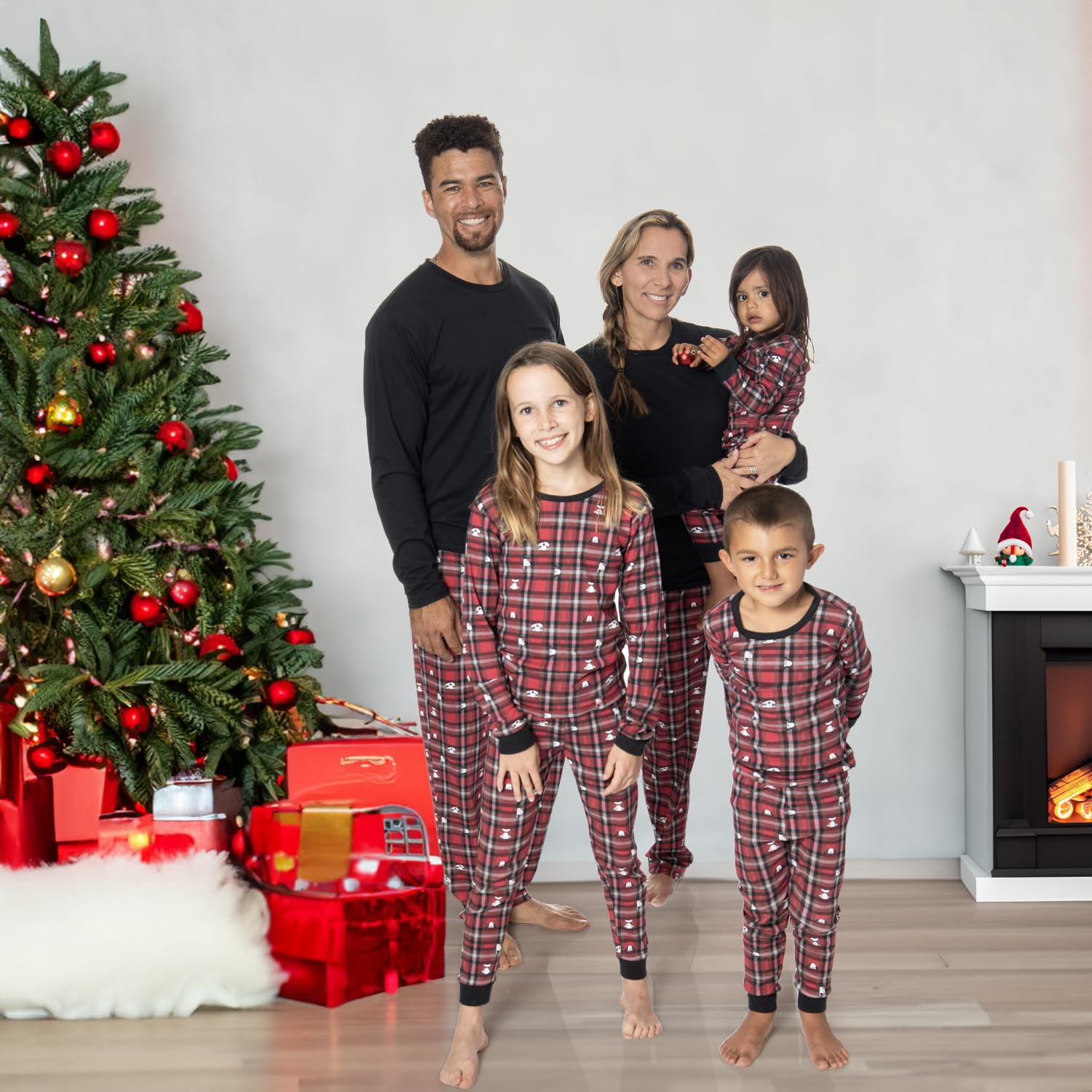 PEANUTS Toddler Boys Girls Snoopy Family Matching Pajamas Sleepwear 2-Piece Sets for Christmas with Woodstock Charlie Brown Linus (Red Plaid, 2T)