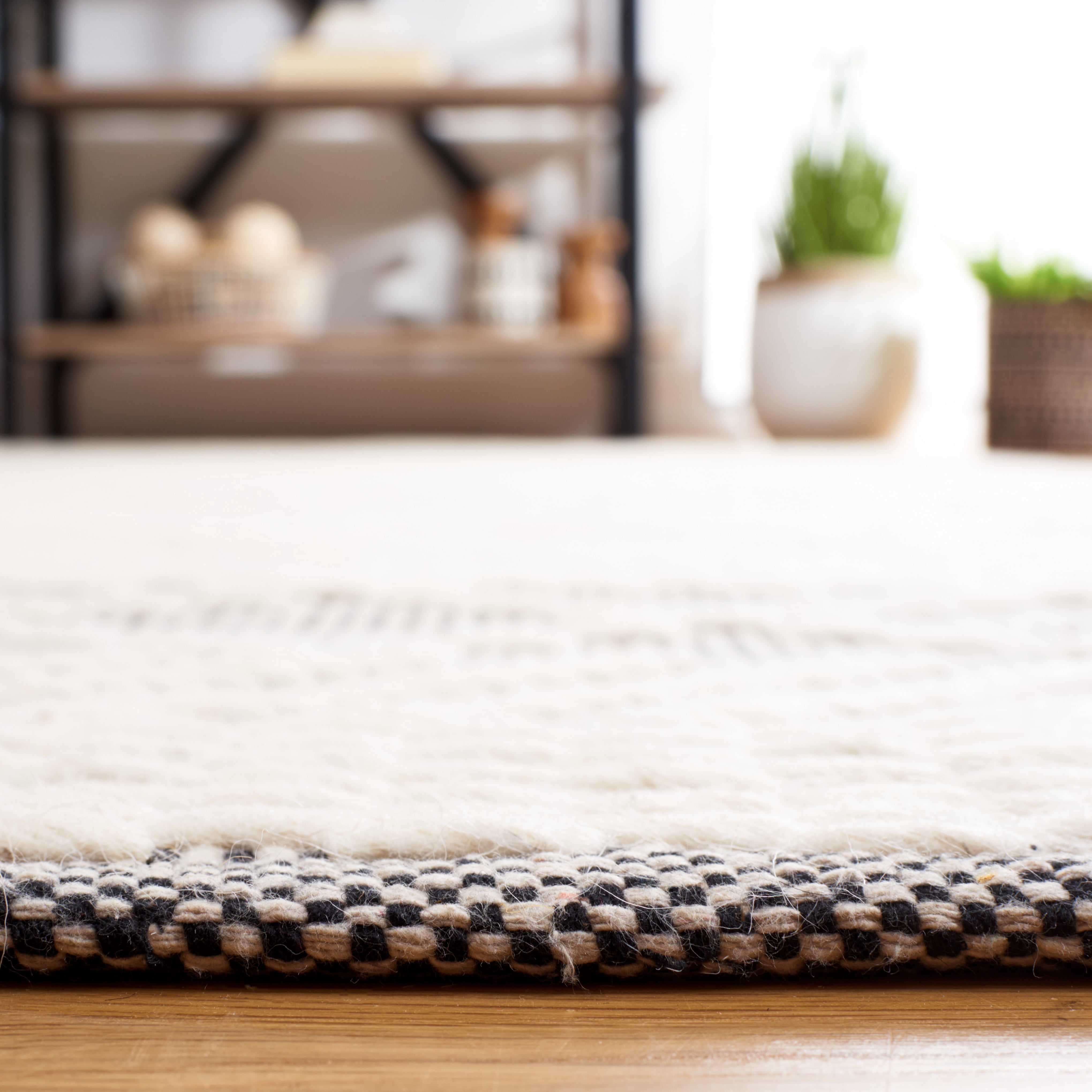 SAFAVIEH Natura Aaron Geometric Wool Area Rug, Ivory, 5' x 8'