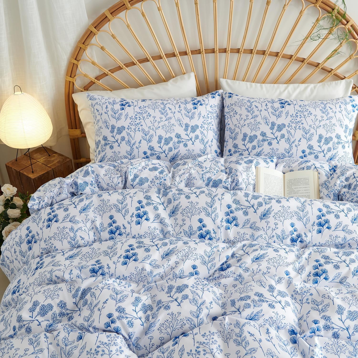 NAYOROOM Duvet Cover Queen Size,3 Pieces Botanical Floral Leaf Soft Comforter Cover Set for Adults,Blue White