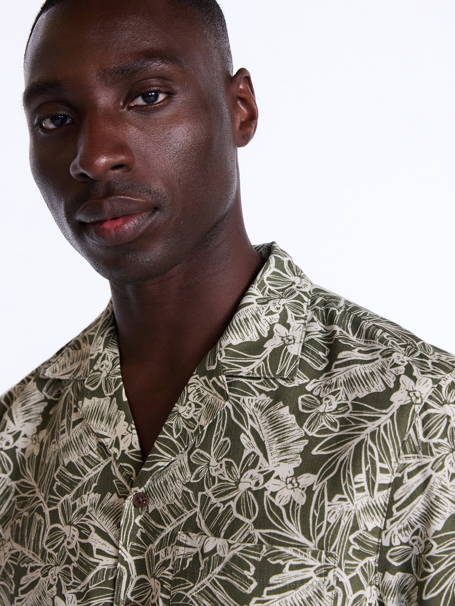 George Men's Linen Blend Camp Shirt with Short Sleeves, Sizes S-3XL
