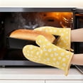 thumbnail image 4 of 2Pcs Soft Cotton Oven Mitts, Heat-Resistant Cooking Gloves, Gripping for Baking, Grilling, Kitchen Mitts Set Yellow 10.2x5.5inch, 4 of 6