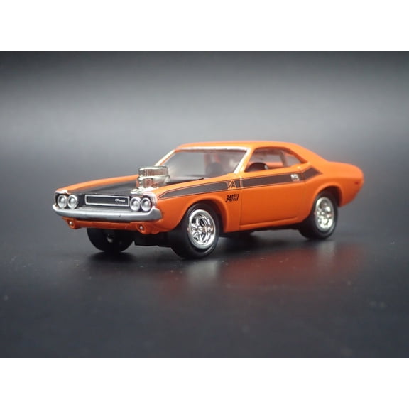 (Open Box) 1970 70 DODGE CHALLENGER TA ORANGE 1:64 SCALE COLLECTIBLE DIECAST MODEL CAR