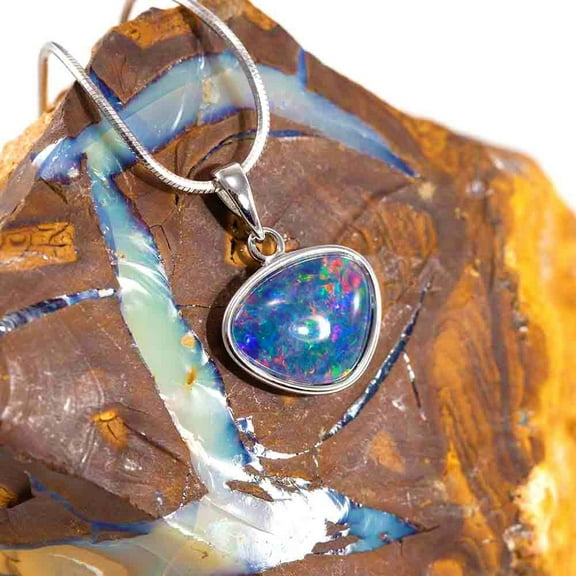 HOLIDAY DYNASTY STERLING SILVER AUSTRALIAN BLACK OPAL NECKLACE