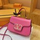 thumbnail image 4 of Bolso bandolera clásico de alta calidad y venta caliente, bolso de hombro de moda versátil de verano, bolso de mujer de diseño de nicho, 4 of 5