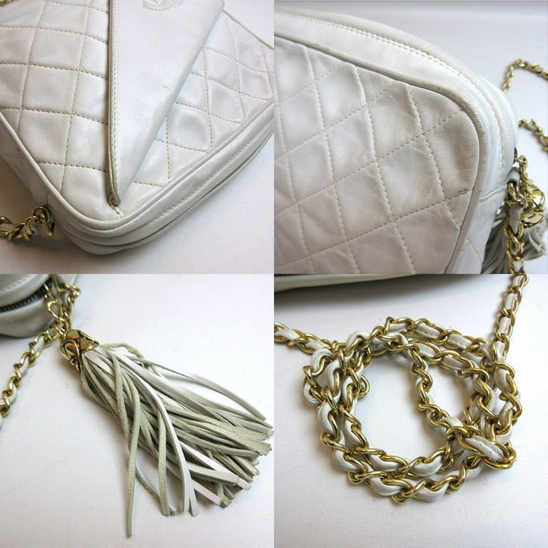 Pre-Owned Chanel bag chain shoulder white gold metal fittings semi