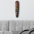 thumbnail image 3 of Máscara colgante de pared talla de madera maciza pintada decoración de pared de Facebook A Afortunado Sencillez, 3 of 5
