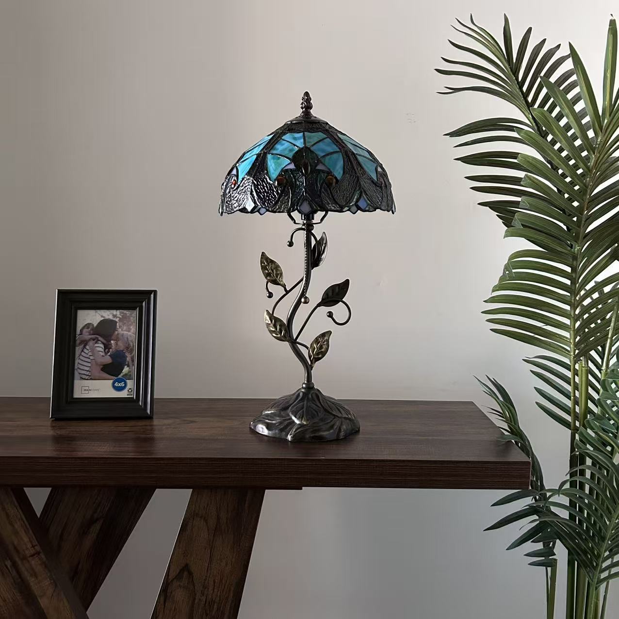 Tiffany Table Lamp Green Brown Stained Glass Iron Metal Leaves Bronze Base Included LED Bulb Liaison Lamp for Living Room Bedroom Bedside 20'H*10"W