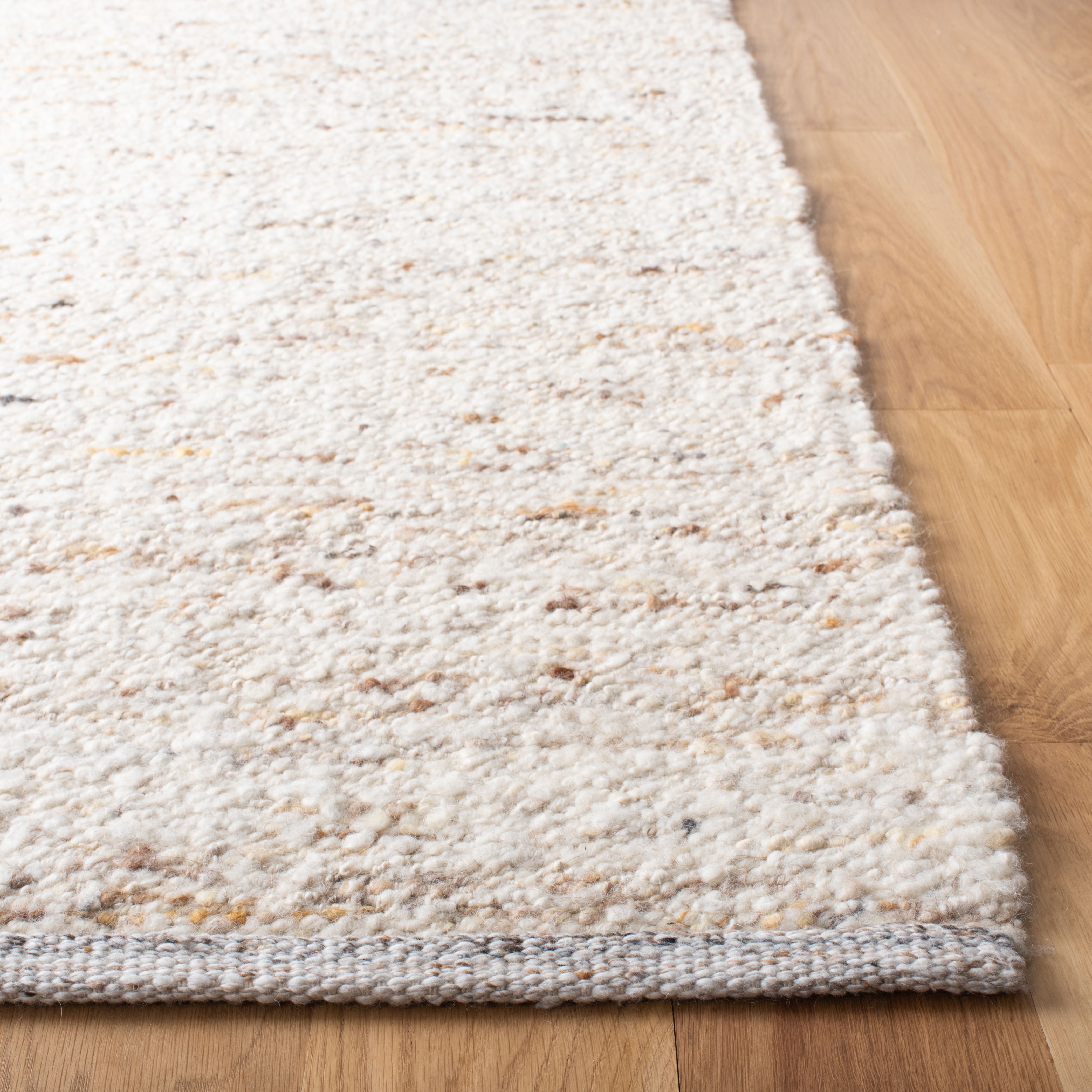 SAFAVIEH Natura Burton Distressed Area Rug, Ivory/Light Grey, 5' x 8'