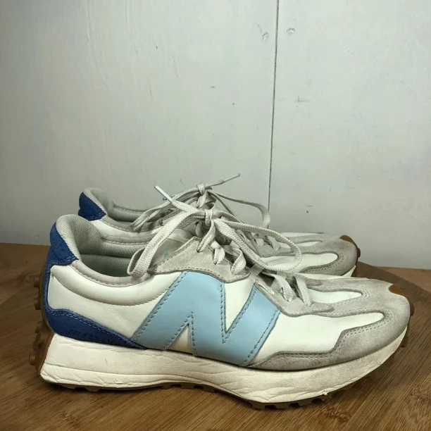 New Balance Shoes Mens 9 Staud 327 Sneakers White Leather Sneakers Casual