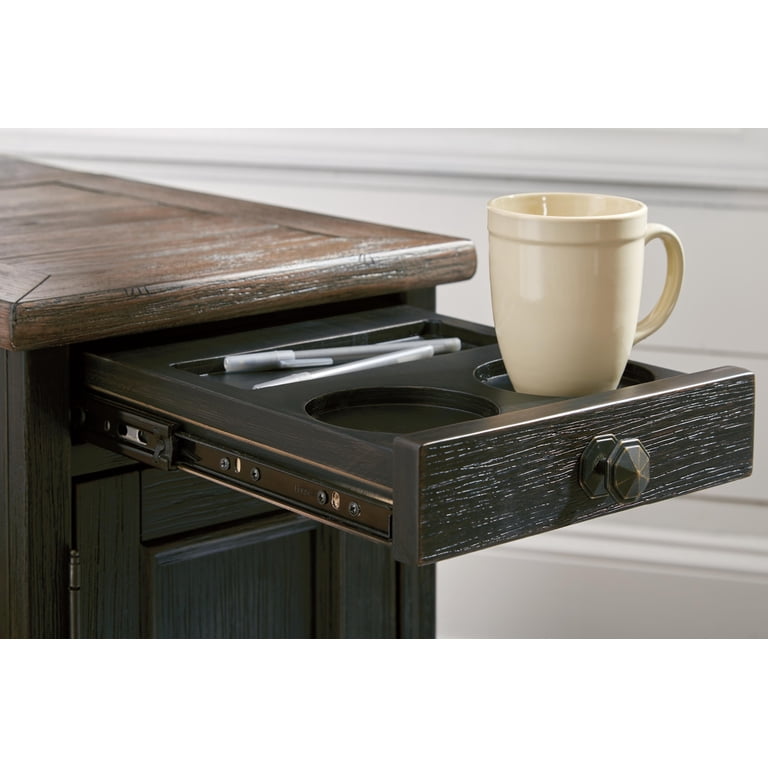 Signature Design by Ashley Tyler Creek Rustic End Table photo 8