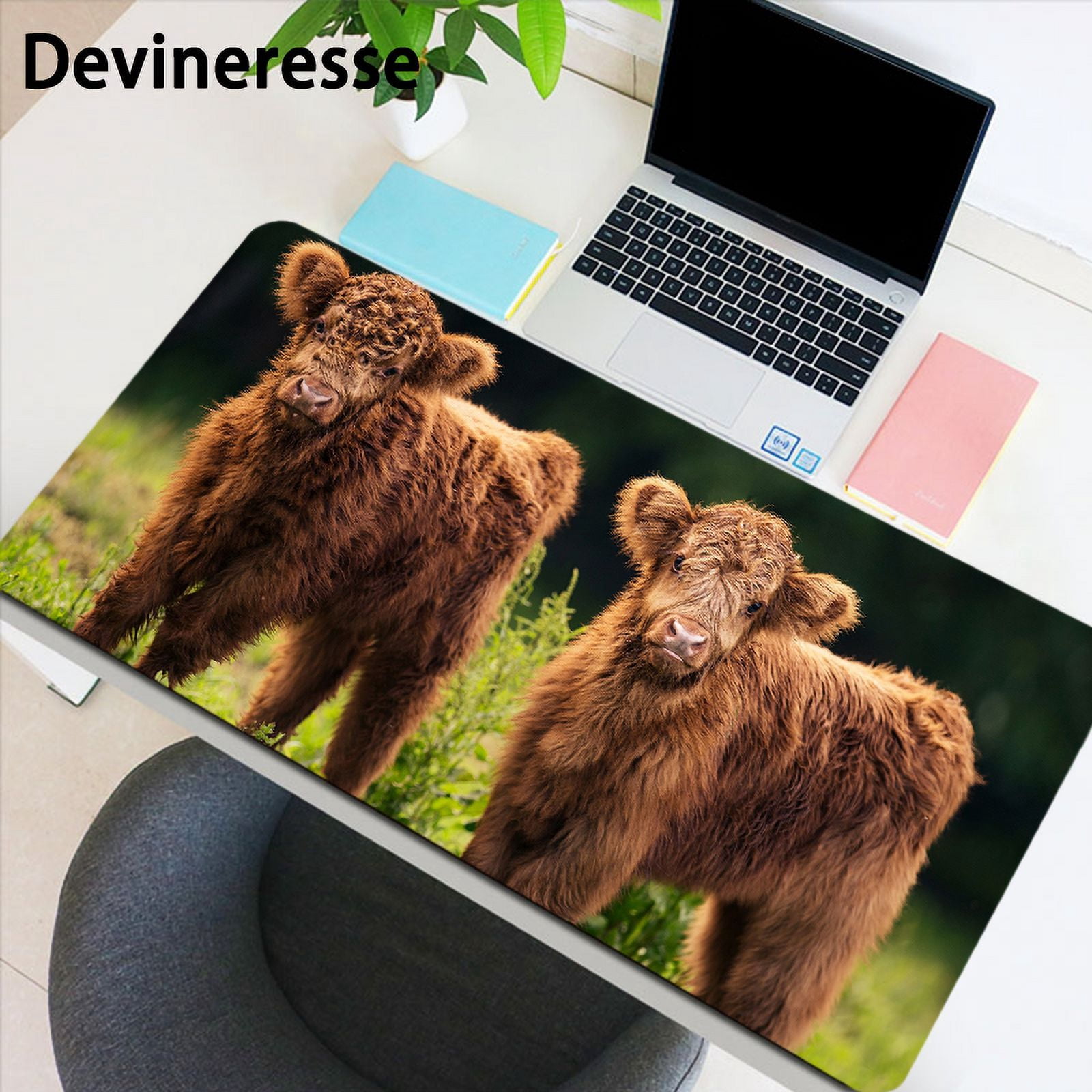 Cute Highland Cow Desk Mat Desk Pad Desk Decor Large Gaming Mouse Pad E-Sports Office Keyboard Pad Computer Mouse Non-Slip Computer Mat Gift For Teen/Boyfriend/Girlfriend