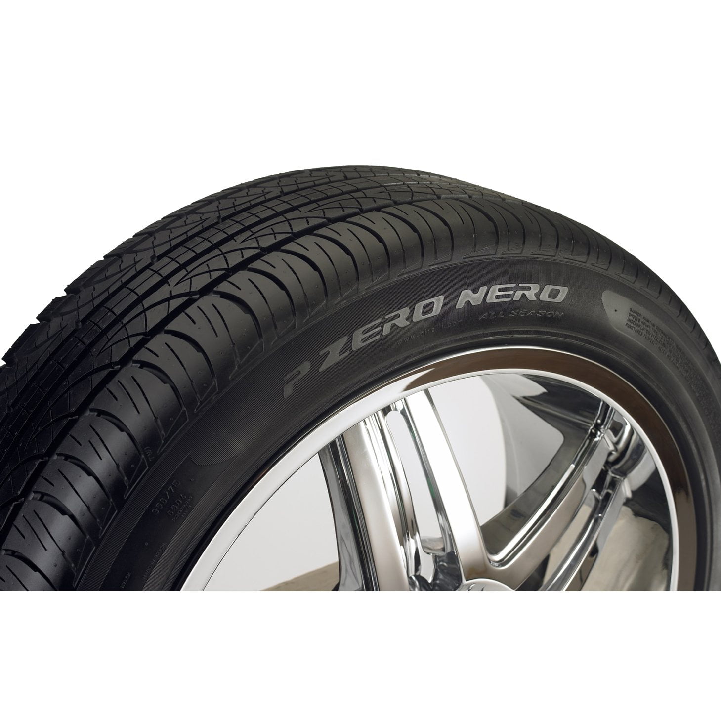 R☆P Pirelli P ZERO PZ4-Luxury RFT 255/35R19 96Y XL Tire