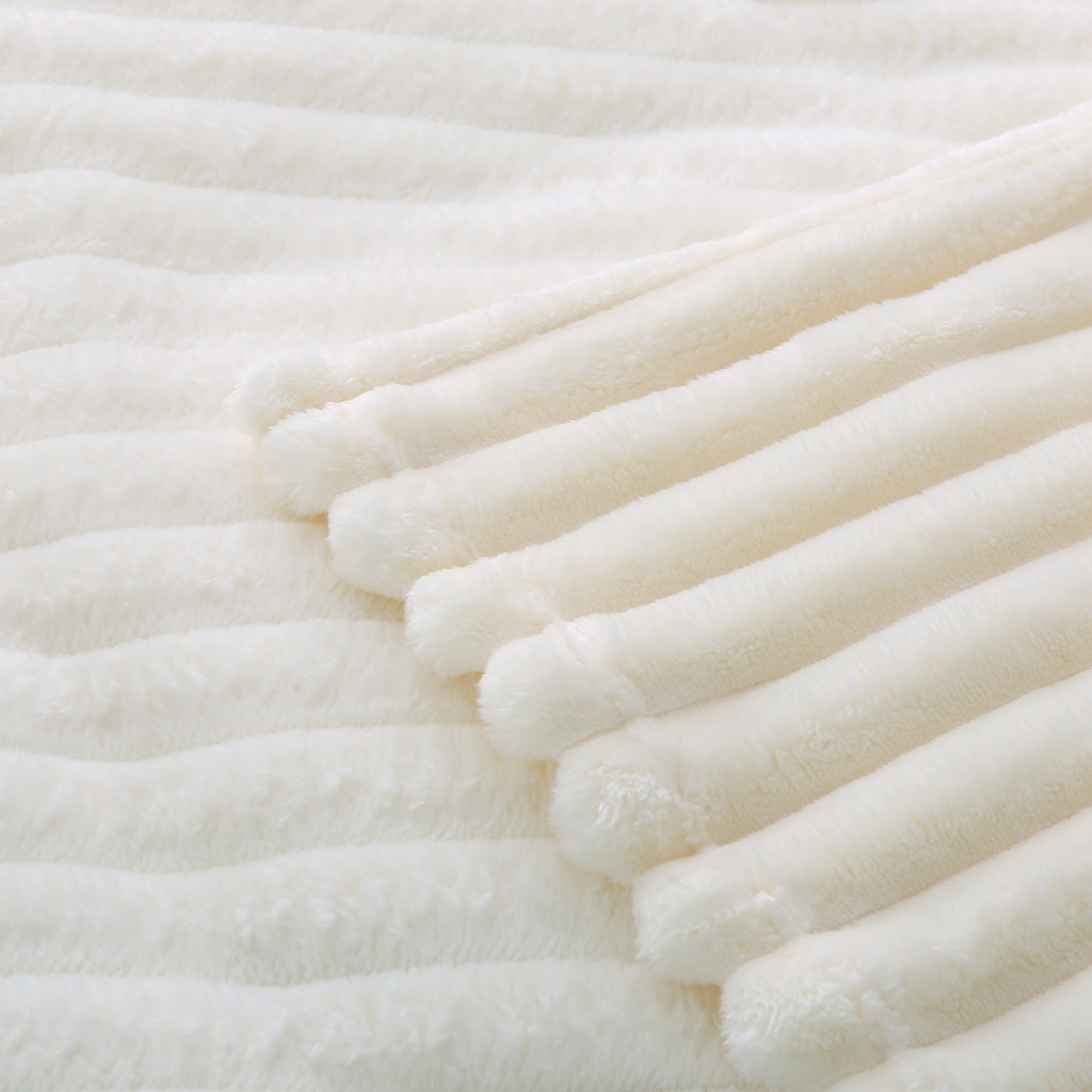 Queen Size Fleece Blanket for Couch Bed - Super Soft Cozy Bed Blanket for Women,3D Striped Lightweight Blanket, All Seasons Flannel Blanket for Bed, 70x80 Inches, White