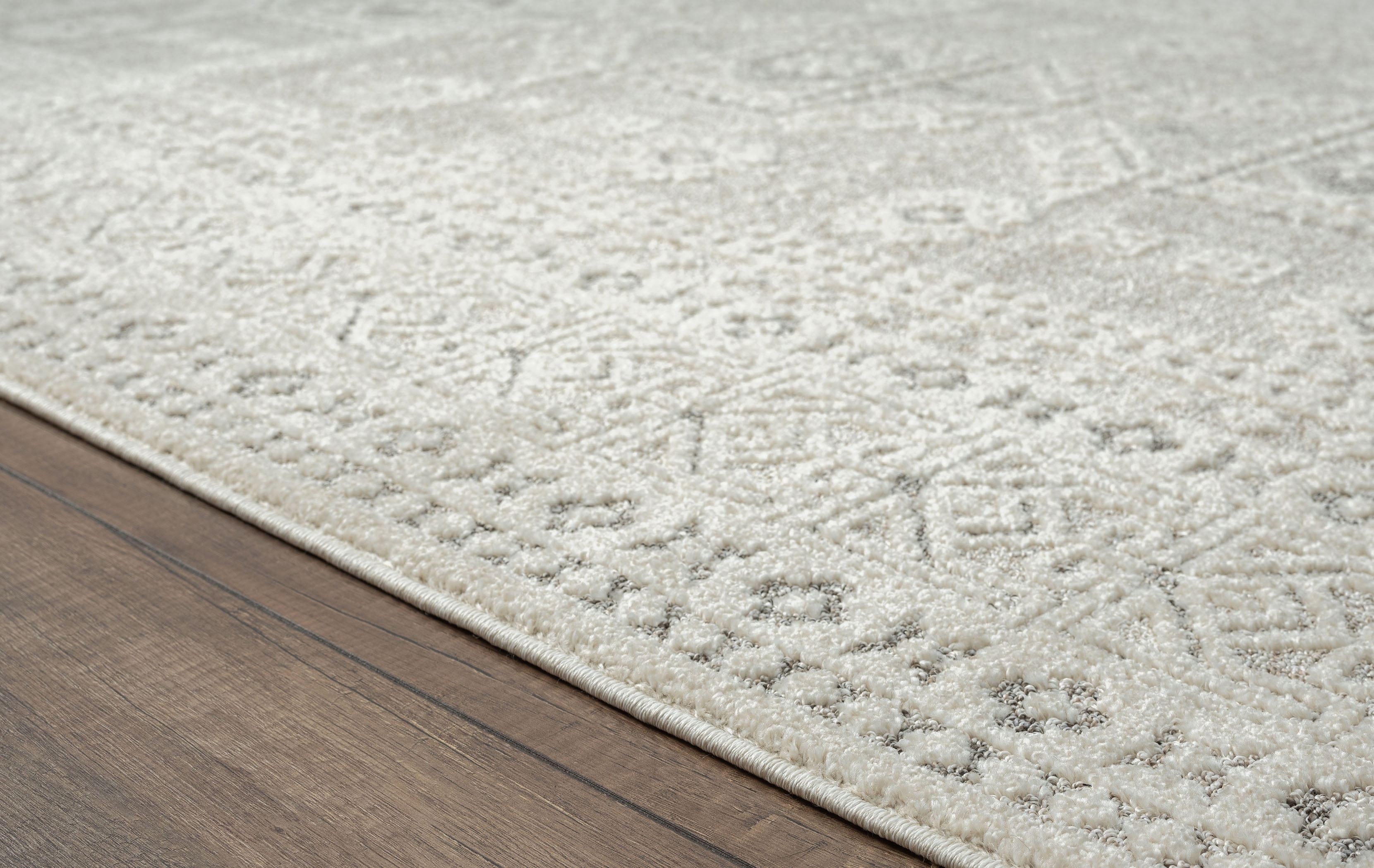 United Weavers of America Milana Transitional Border Area Rug, 5' 3" x 7' 2"