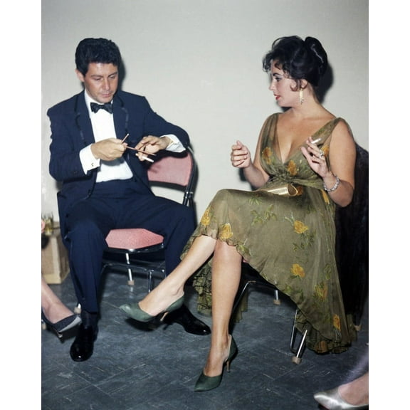 Elizabeth Taylor 24X36 Classic Hollywood Poster Seated Having Cigarette With Eddie Fisher