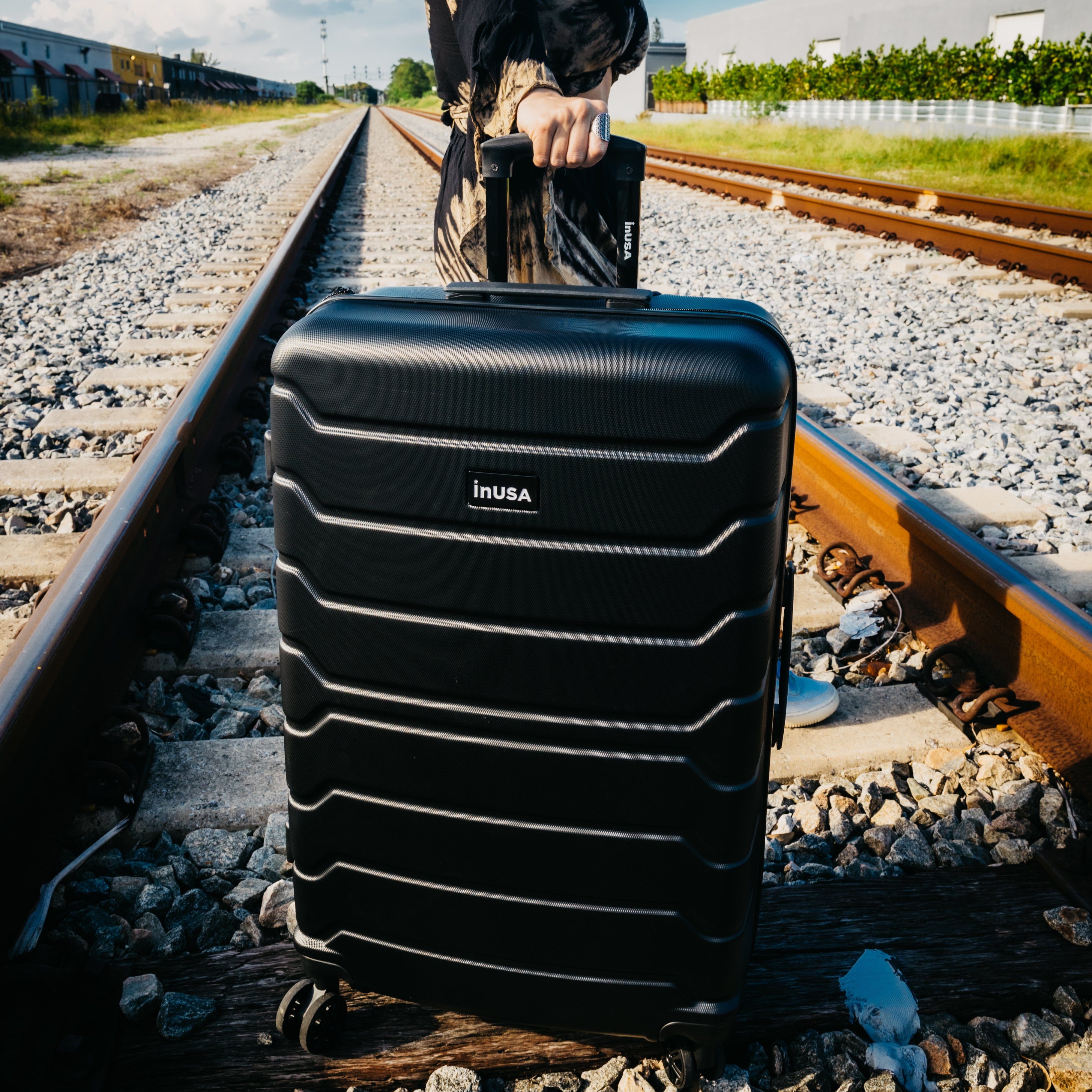 InUSA Trend 3-Piece Hardside Luggage Sets with Spinner Wheels, Handle, Trolley, (20"/24"/28"), Black