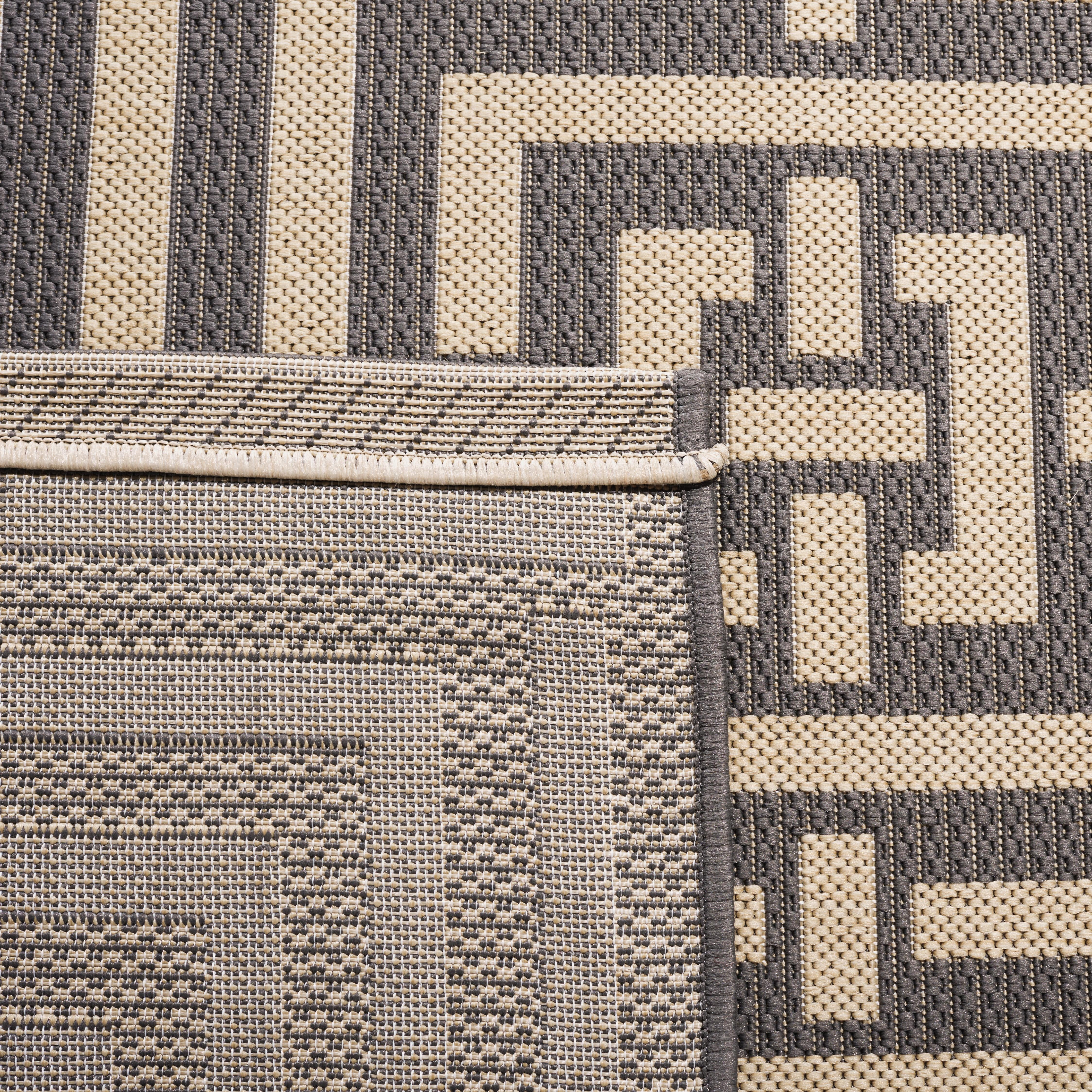 Safavieh Courtyard Ariana Geometric Indoor/Outdoor Runner Rug, Gray/Cream, 2'3" x 18'