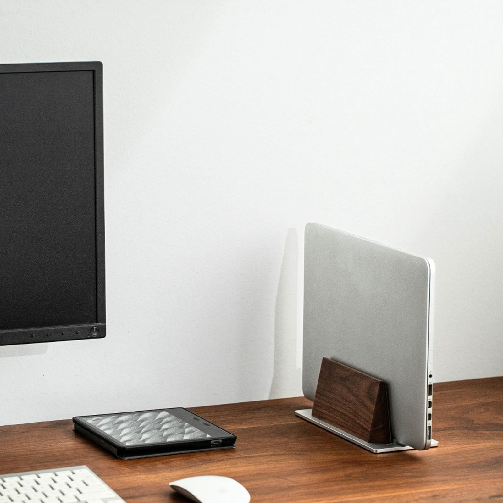 Adjustable Aluminum Laptop Stand Enhances Cooling Stability For Long Hours