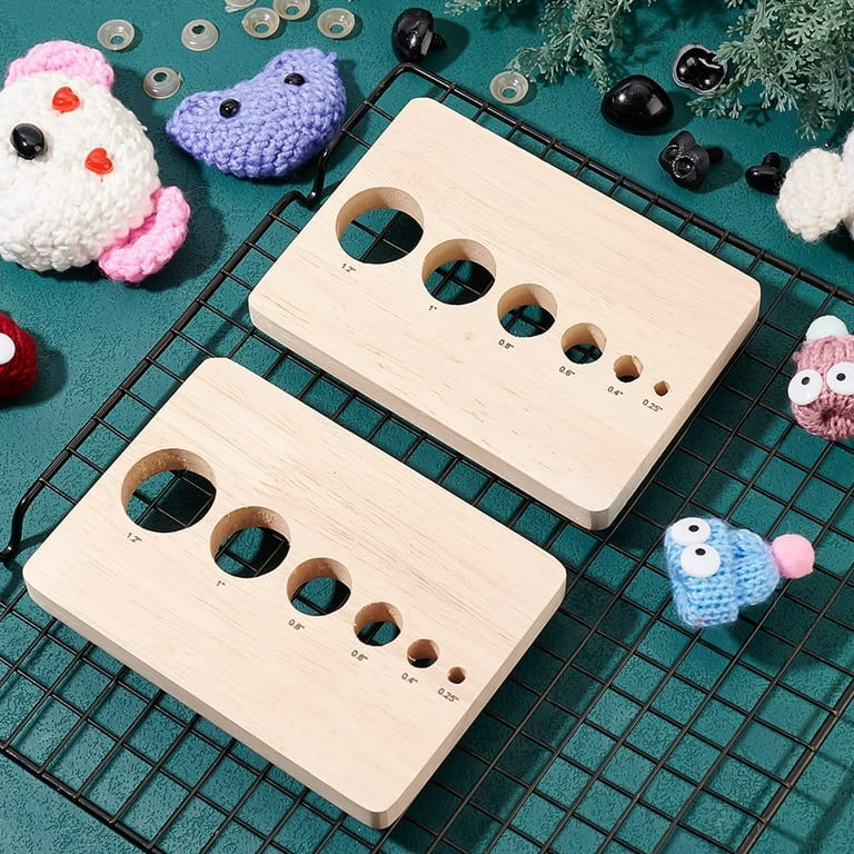 2pcs Safety Eyes Insertion Tool Wood Auxiliary Tool for Attaching Safety Eyes and Washers Amigurumi Craft Eyes Tool Eyeball Gauge Board for Crochet