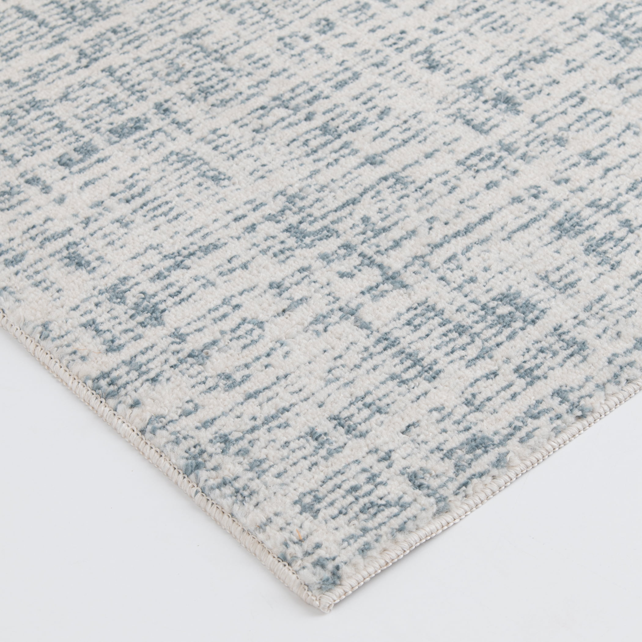 Mainstays 7'6" x 9'6" Ivory and Blue Plaid Indoor Area Rug