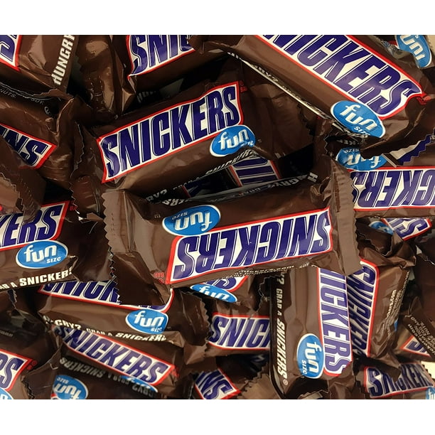 Snickers Fun Size Chocolate Caramel Candy Bars, Treat Size Bulk Pack ...