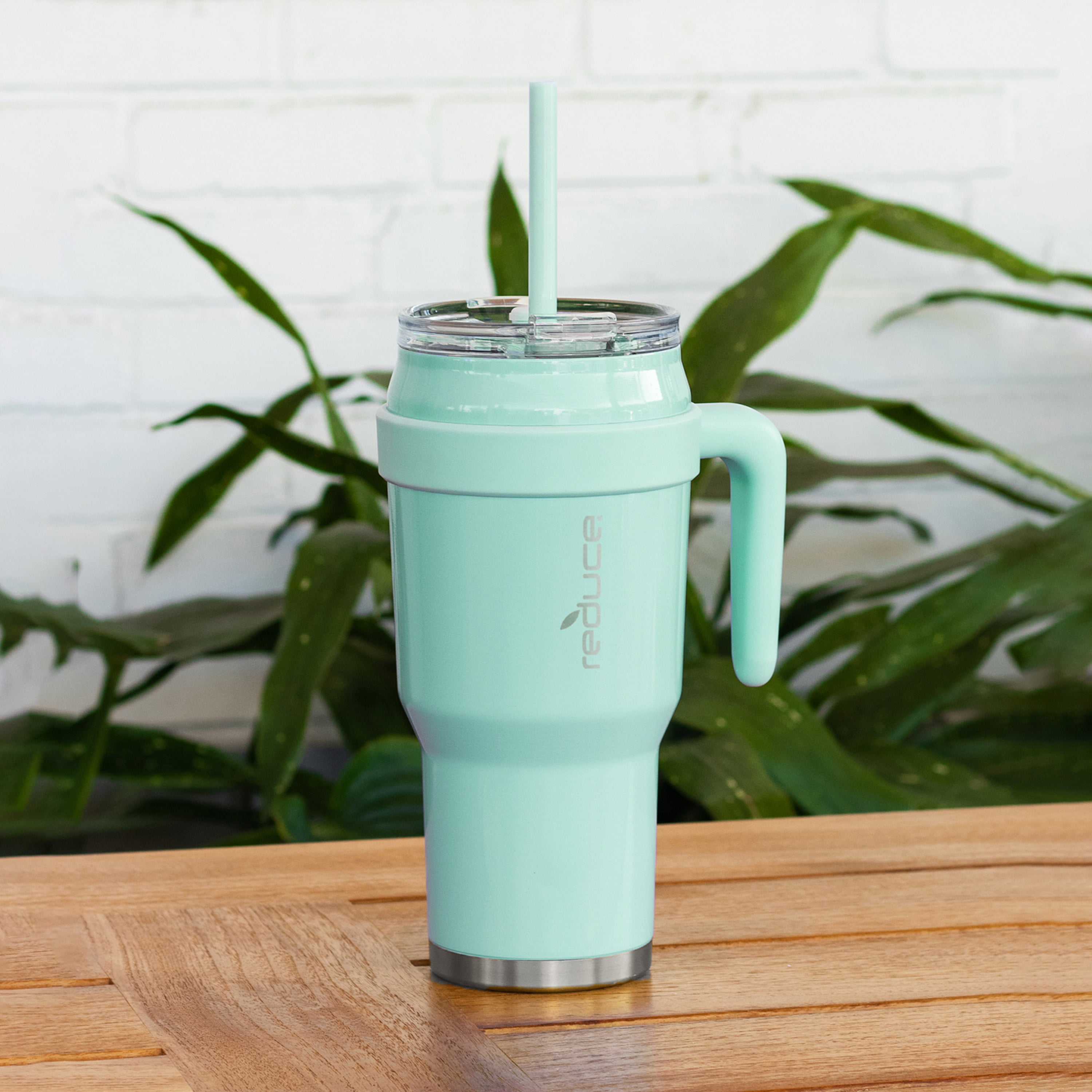 Reusable iced coffee cup w/ sip lid : r/HelpMeFind