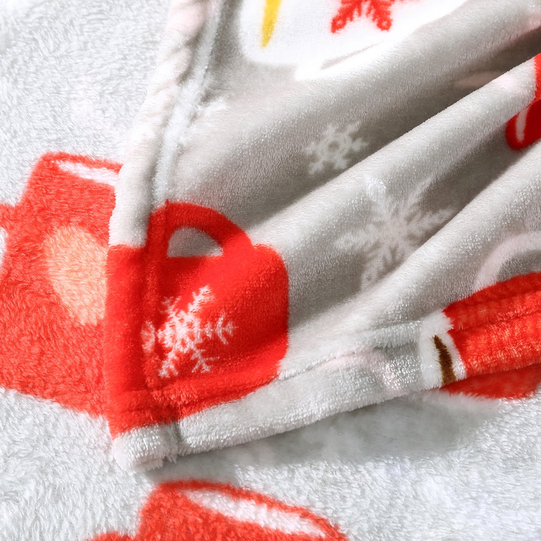 MagnifiScent 50X60 Hot Cocoa Scented Throw. Suitable for Tweens and up.