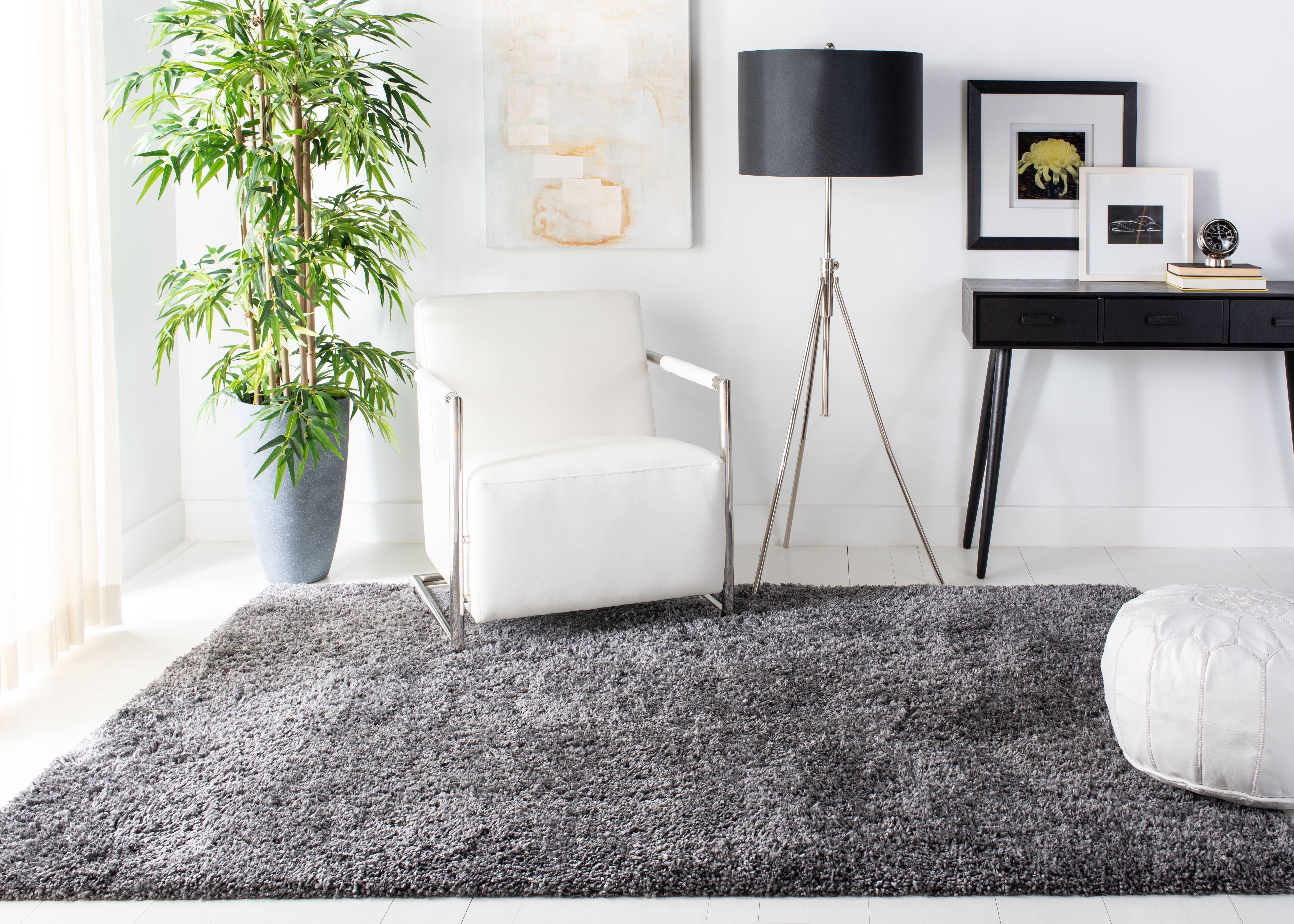 Safavieh Fontana Jamie Solid Shag Area Rug, Silver, 3' x 3' Square