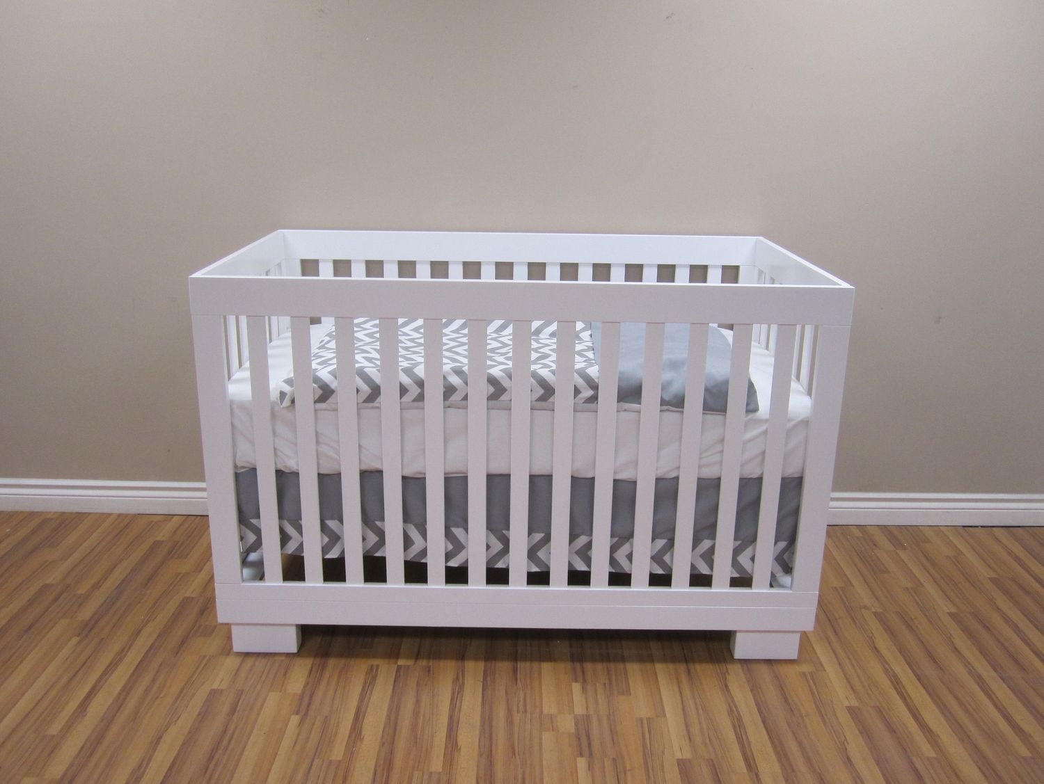 Concord Baby Metro 4-in-1 Baby Crib