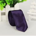 thumbnail image 1 of Ensemble de Cravate en Lin Uni pour Hommes : Cravate Mince avec Pochette Assortie, 1 of 1