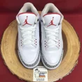 thumbnail image 2 of Ni - ke Ni - ke Air Jordan 3 III Retro Cement 136064-105 White Black Red Size 9.5, 2 of 5