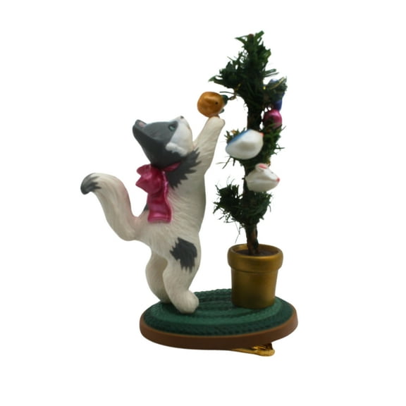 Hallmark Ornament: 2004 Mischievous Kittens | QX8194