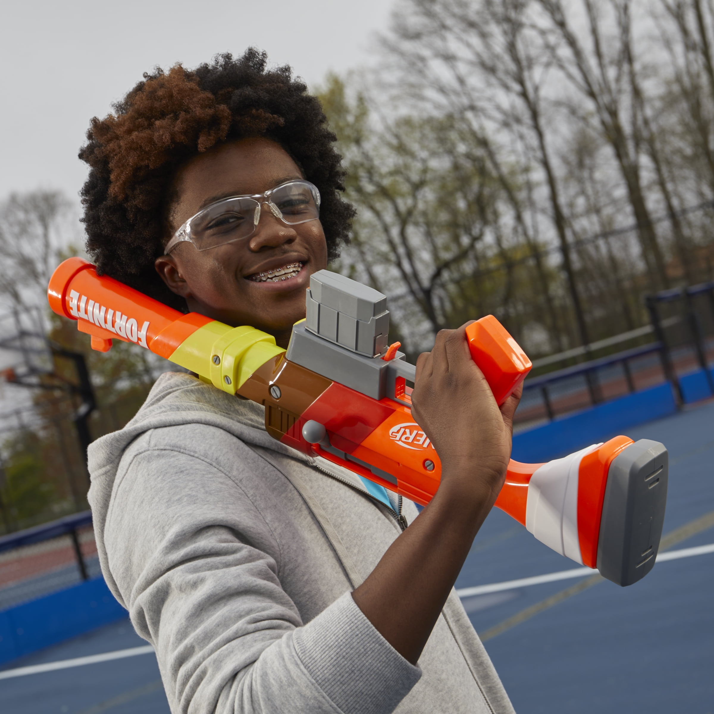 Nerf Fortnite HR Dart Blaster, Ruff Wrap Design, 6-Dart Elite Clip, 6 Nerf Elite Darts, Rotating Bolt, Detachable Barrel