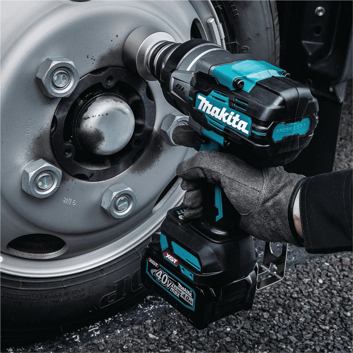 Makita 40V max XGT&reg; Brushless Cordless 4-Sp Hi-Torq 3/4" Sq. Drive Impact Wrench Kit w/ Friction Ring Anvil, var. spd., rev., L.E.D. Light, bag (2.5Ah)