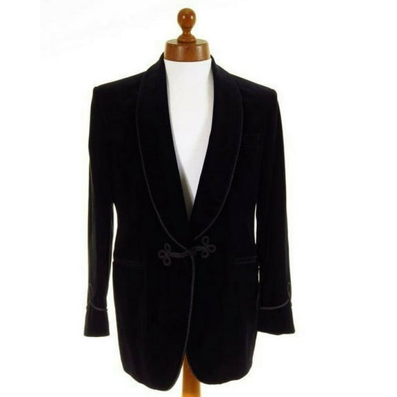 Luxurious Mens Classic Black Velvet Blazer – Elegance for the Big Day & Celebrations