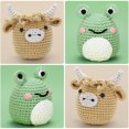 thumbnail image 2 of Kit de ganchillo CrochetBox para principiantes de vacas y ranas de las Tierras Altas, 2 of 7